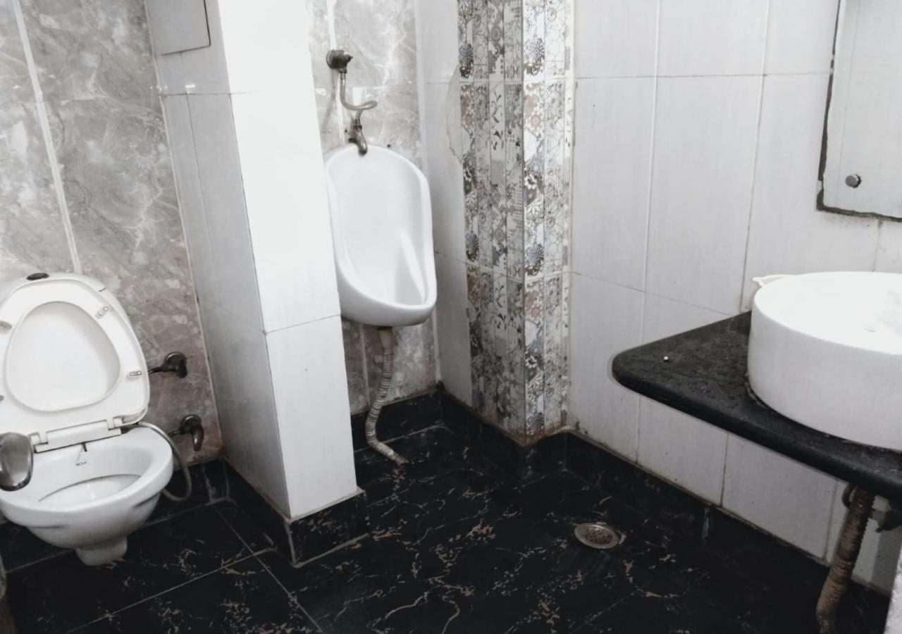 Ap Singh Hotels In Near New Delhi Railway Station Экстерьер фото